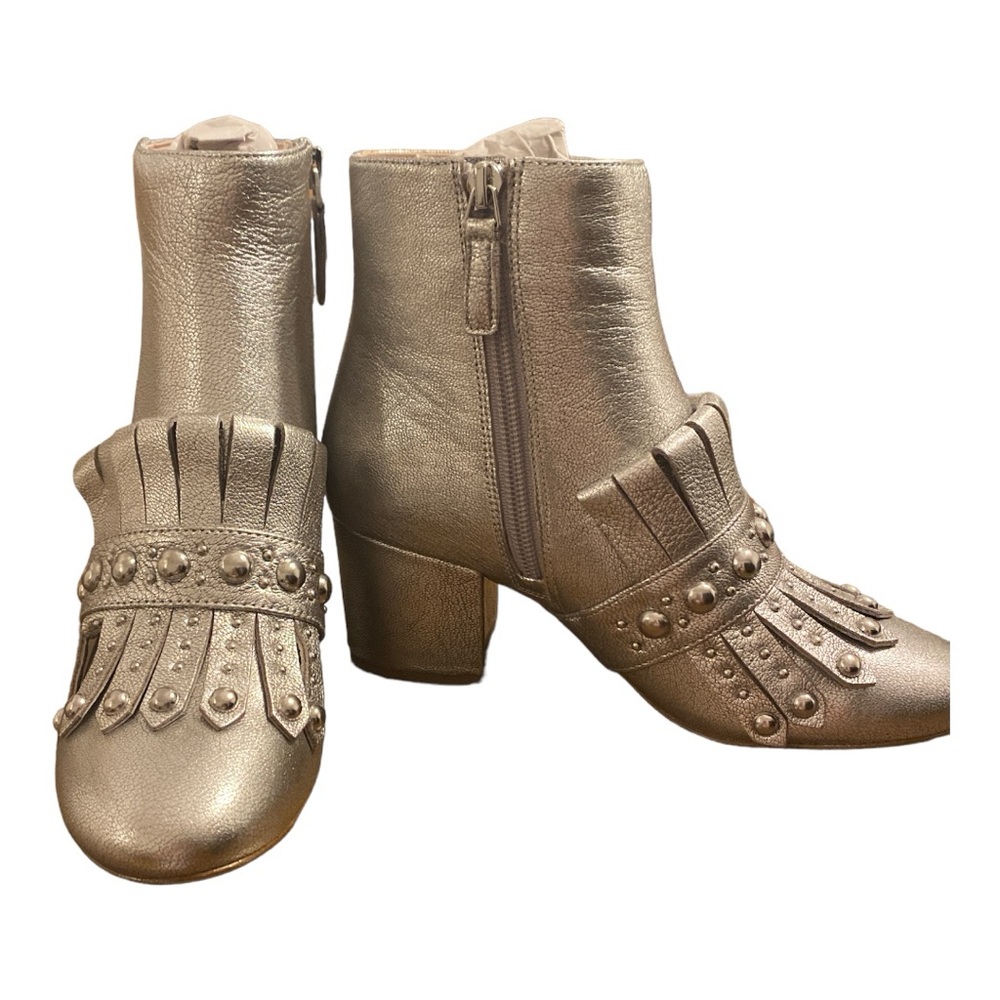 Nine West Silver Heel Booties w/ Silver Hardware Never Worn
